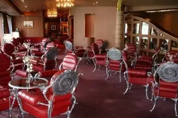 Pinnacle Bar