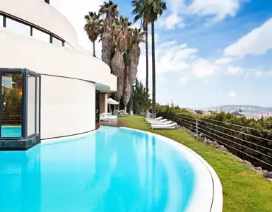 Casas con Piscina Privada en la habitación Barcelona