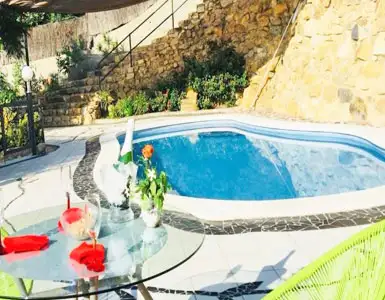 Casas con Piscina Privada en la habitación Barcelona