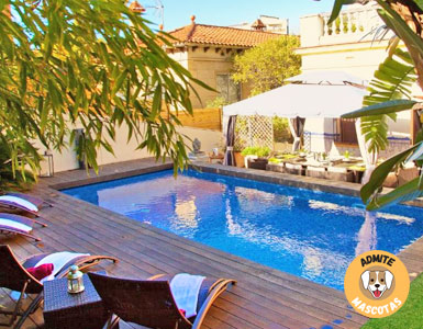 alquiler vacacional Casa con piscina privada Barcelona