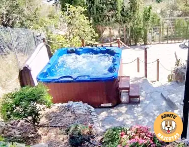 Hoteles Rurales con jacuzzi privado en la habitación Barcelona