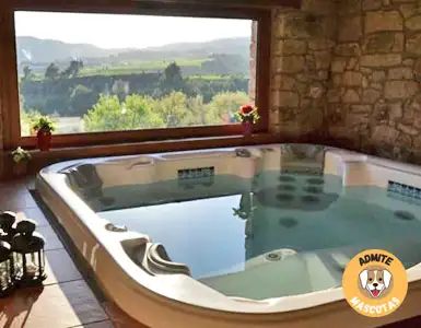 Hoteles Rurales con jacuzzi privado en la habitación Barcelona