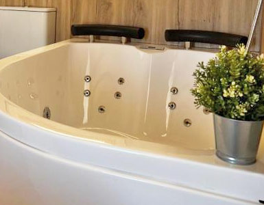Hoteles con jacuzzi en la habitación Setenil de las Bodegas