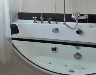 Hoteles con bañera de hidromasaje en la habitación Setenil de las Bodegas
