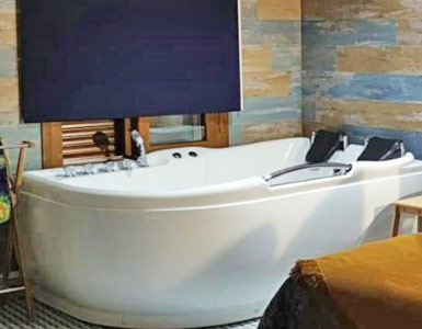 Hoteles con jacuzzi en la habitación Setenil de las Bodegas