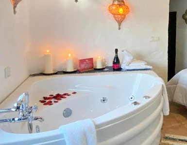 Hoteles con jacuzzi en la habitación Setenil de las Bodegas