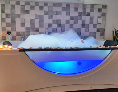 Hoteles con jacuzzi en la habitación Setenil de las Bodegas