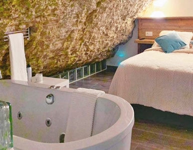 Hoteles con jacuzzi en la habitación Setenil de las Bodegas