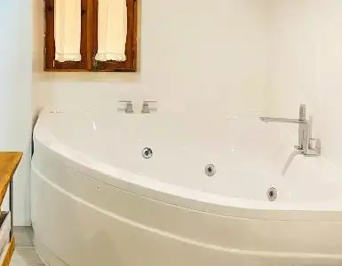 Hoteles con jacuzzi en la habitación Cuenca