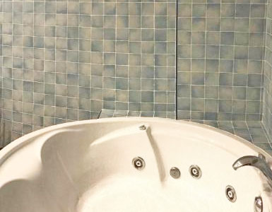 Hoteles con jacuzzi en la habitación Girona