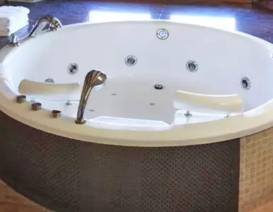Hoteles con jacuzzi en la habitación Girona