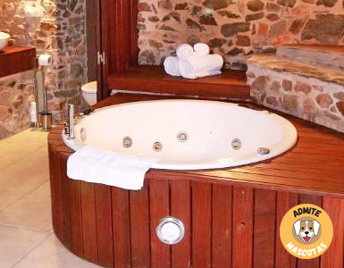 Hoteles con jacuzzi en la habitación Girona