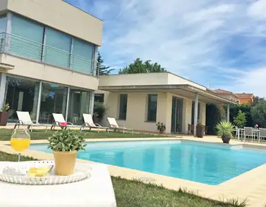 Hoteles con jacuzzi en la habitación Girona