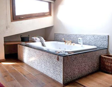 Hoteles con jacuzzi en la habitación Girona