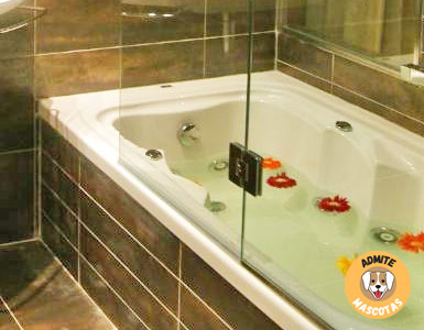 Hoteles con jacuzzi en la habitación Girona