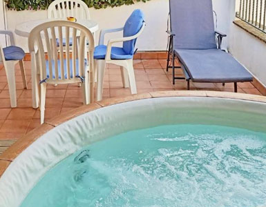 Hoteles con jacuzzi en la habitación Girona
