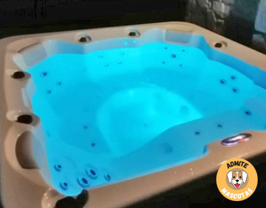 Hoteles con jacuzzi en la habitación Girona