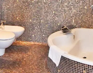 Hoteles con jacuzzi en la habitación Girona ciudad