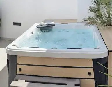 Hoteles con Jacuzzi Privado en la habitación en Granada