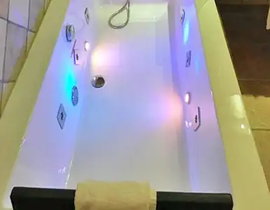 Hoteles con jacuzzi en la habitación Granada