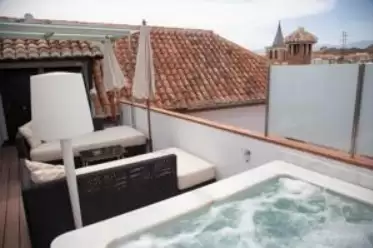 Hoteles con Jacuzzi Privado en la habitación en Granada