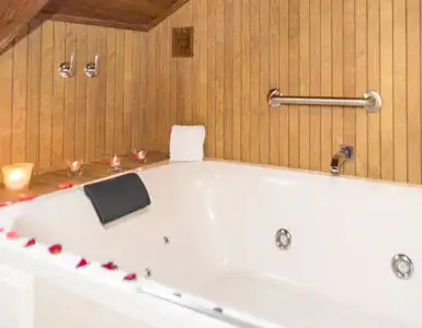 Hoteles con bañera de hidromasaje en la habitación Huesca