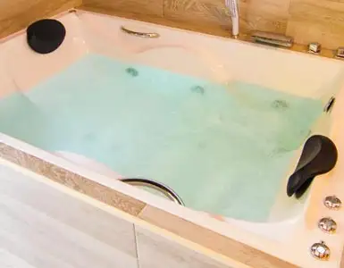 Hoteles con bañera de hidromasaje en la habitación Huesca