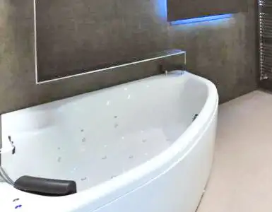 Hoteles con bañera de hidromasaje en la habitación Huesca