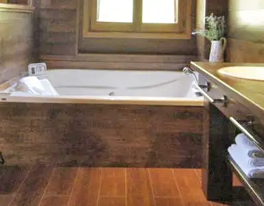 Hoteles con bañera de hidromasaje en la habitación Huesca