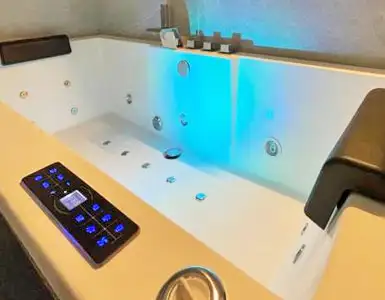 Hoteles con bañera de hidromasaje en la habitación Huesca