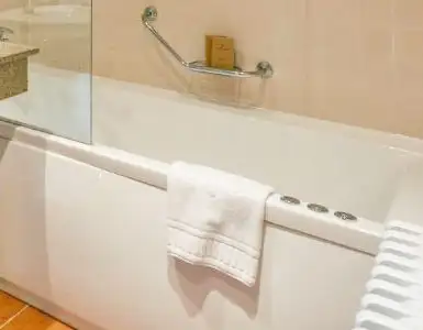 Hoteles con bañera de hidromasaje en la habitación Huesca