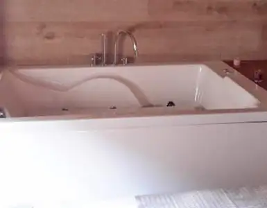 Hoteles con bañera de hidromasaje en la habitación Huesca