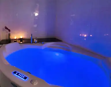 Hoteles con bañera de hidromasaje en la habitación Huesca