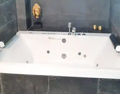 Hoteles con bañera de hidromasaje en la habitación Huesca