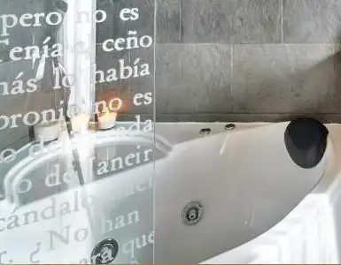 Hoteles con bañera de hidromasaje en la habitación Huesca