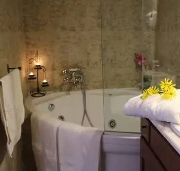 Hoteles con Jacuzzi en la habitación en Ibiza Hoteles con Jacuzzi en la habitación en Ibiza