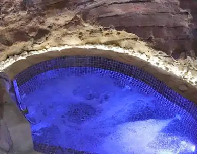 Hoteles con jacuzzi en la habitación Jaén