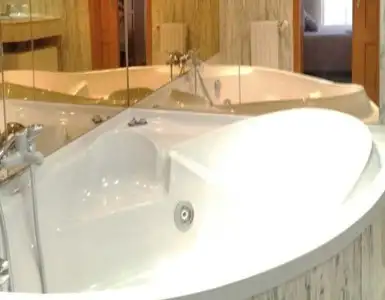 Hoteles con bañera de hidromasaje en la habitación Jaén