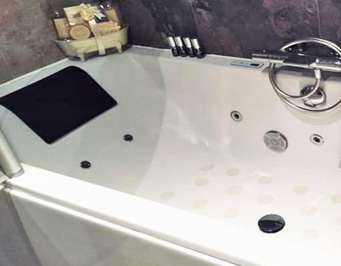 Hoteles con jacuzzi en la habitación La Rioja