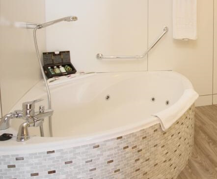 Hoteles con Jacuzzi en la habitación en Lanzarote Hoteles con Jacuzzi en la habitación en Lanzarote