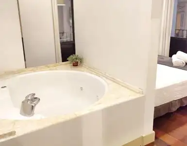 Hoteles con jacuzzi en la habitación Madrid