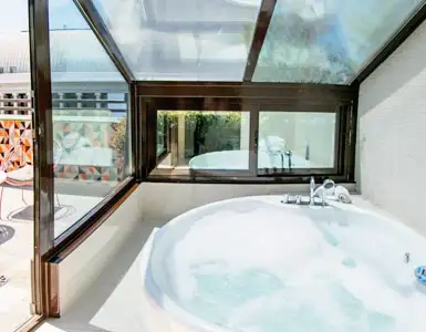 Hoteles con jacuzzi en la habitación Madrid