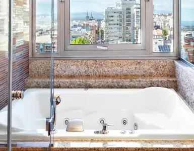 Hoteles con jacuzzi en la habitación Madrid