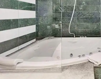 Hoteles con jacuzzi en la habitación Madrid
