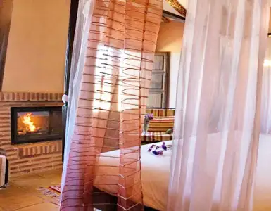 Hoteles con jacuzzi en la habitación Segovia