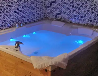 Hoteles con jacuzzi en la habitación Segovia