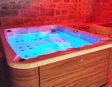 Hoteles con bañera de hidromasaje en la habitación Teruel