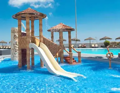 Hoteles con toboganes en Andalucía, Almería