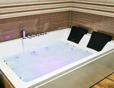 Hotel con Jacuzzi en la habitación Valladolid