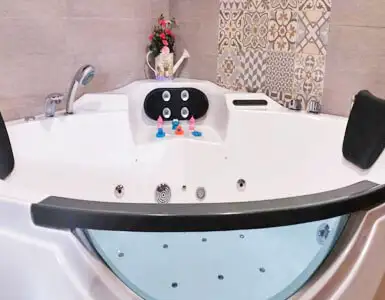 Hotel con Jacuzzi en la habitación Valladolid
